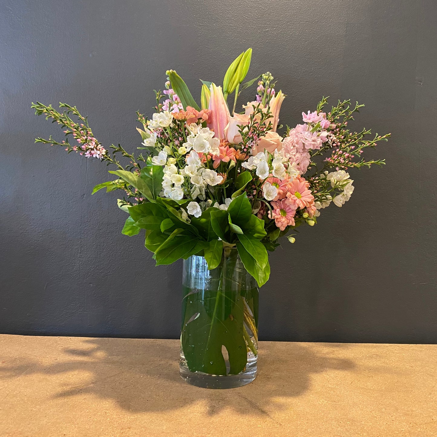 Medium elegant and classic collection Flowers Same Day Delivery Sydney